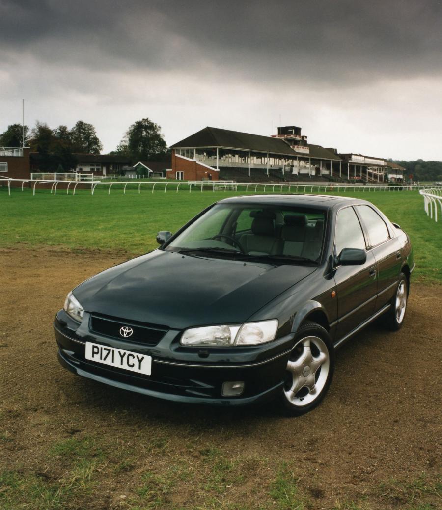  Toyota Camry Sport (MCV21) 1997 года  (UK) (фото 4 из 5)
